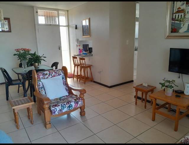 2 BEDROOM APARTMENT FOR SALE IN WINDERMERE